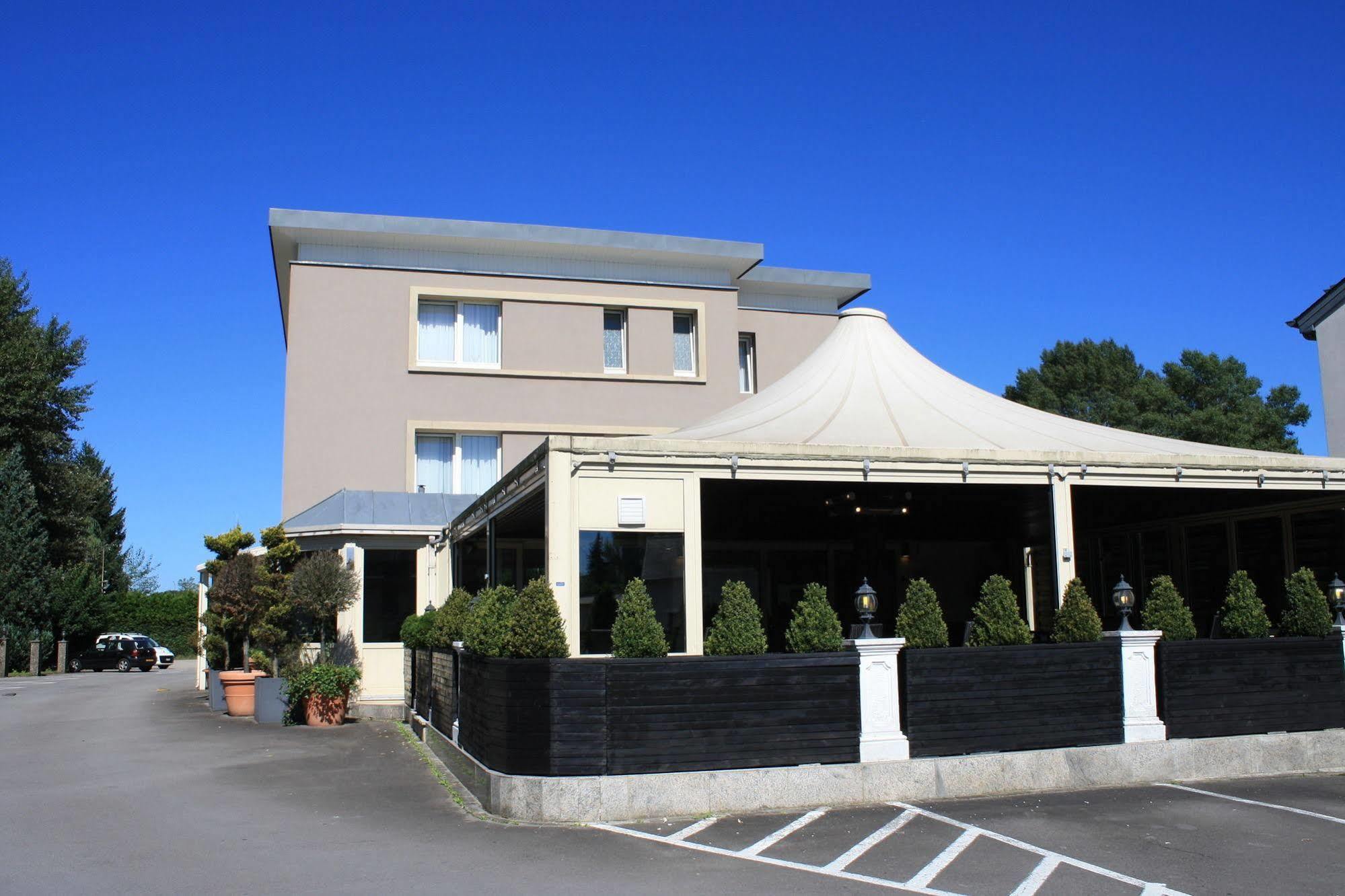 Bivius Hotel Restaurant Luxembourg Strassen Eksteriør bilde
